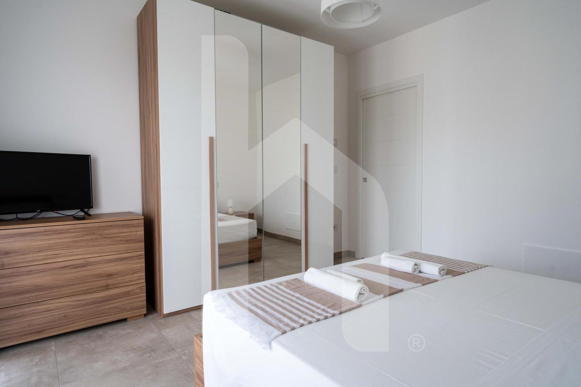Homiday - Waterfront Montesilvano Marina Exterior foto