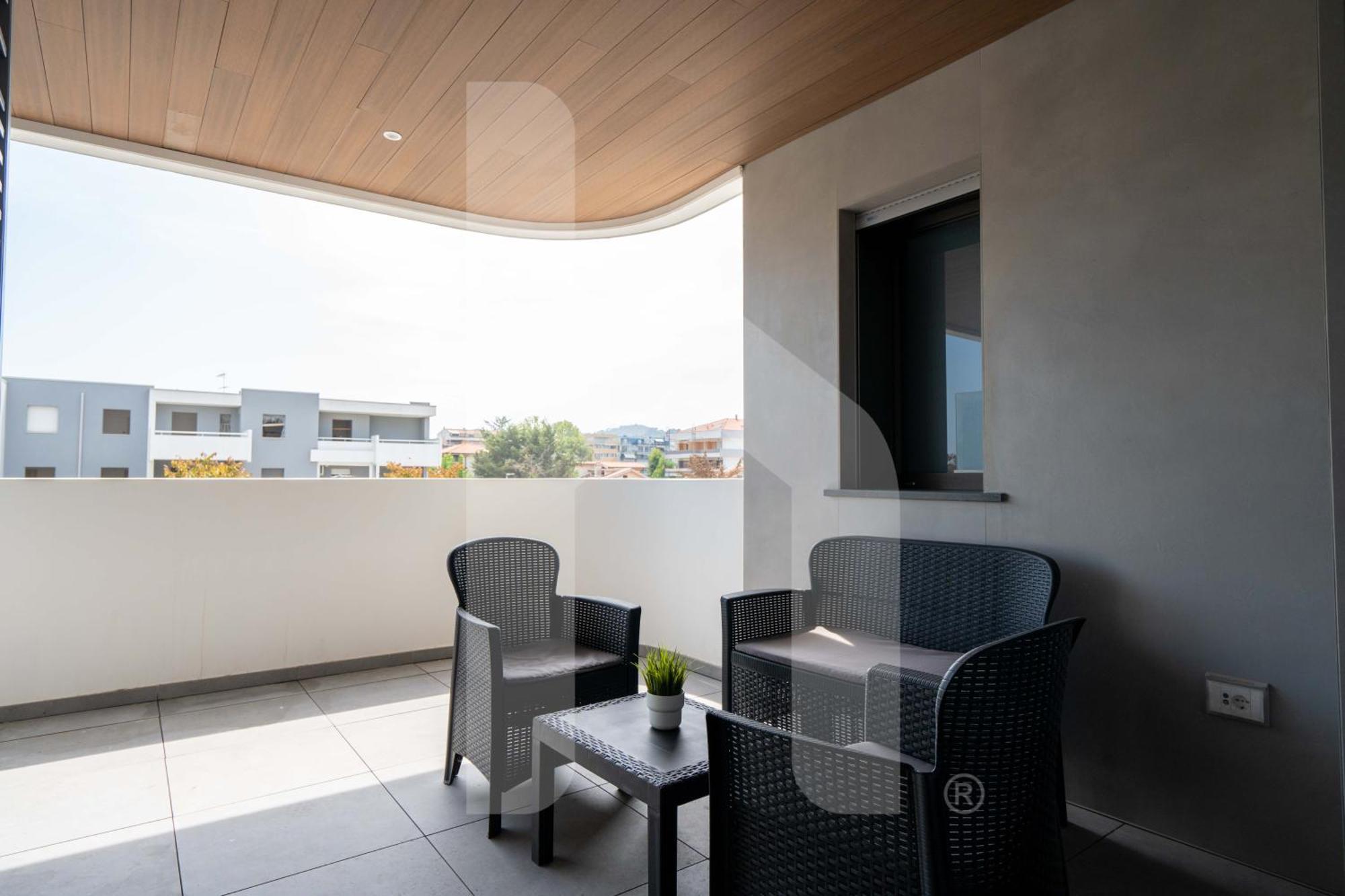Homiday - Waterfront Montesilvano Marina Exterior foto