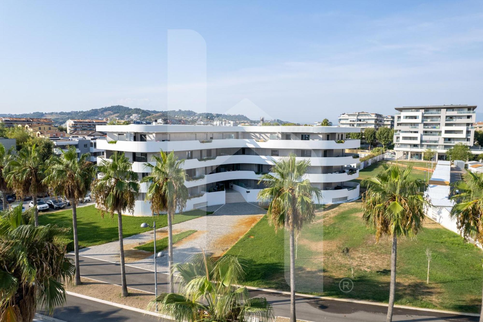Homiday - Waterfront Montesilvano Marina Exterior foto